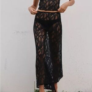 ZARA LACE SKIRT LIMITED EDITION